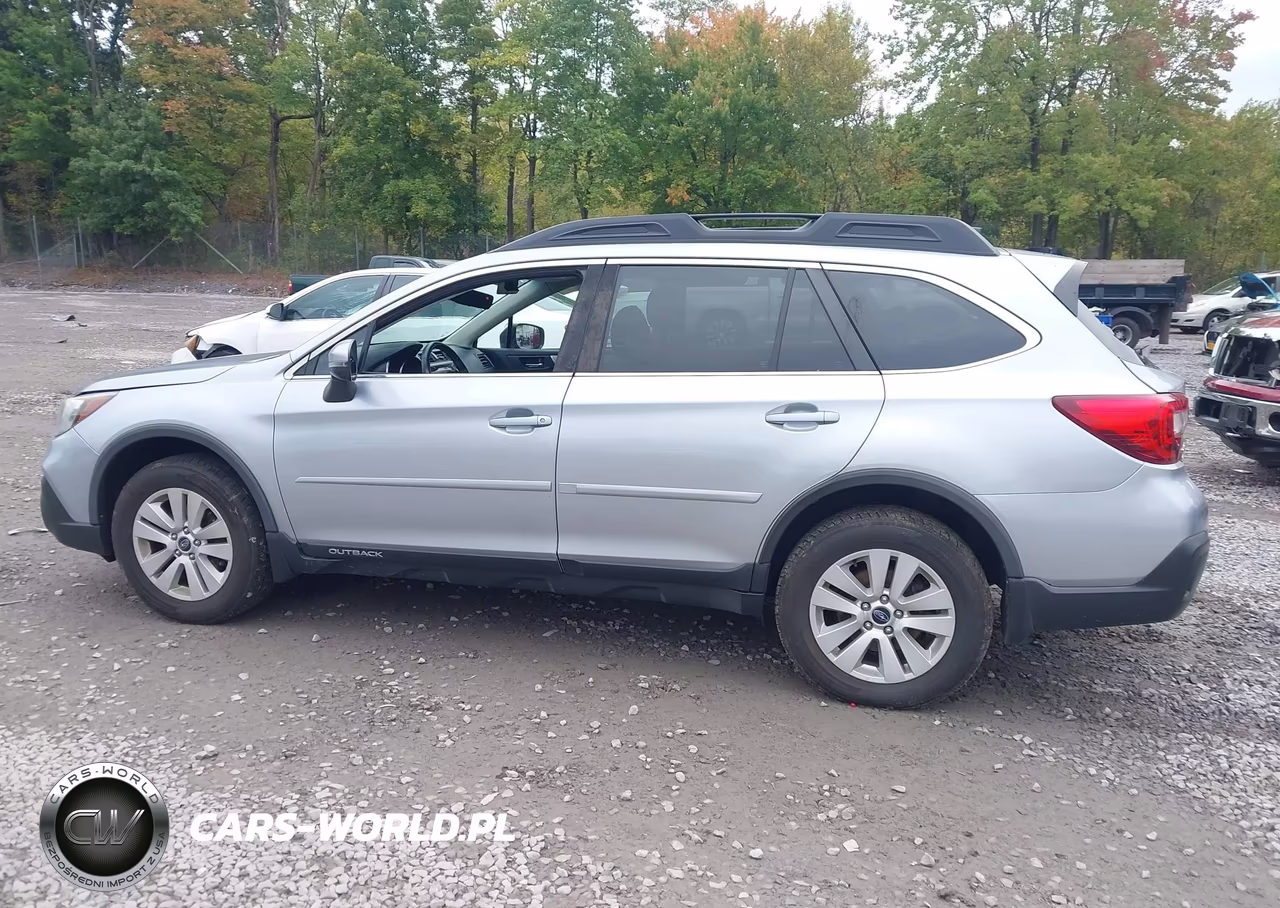 2019 Subaru Outback 2.5I Premium VIN:4S4BSAHCXK3205927 - 14