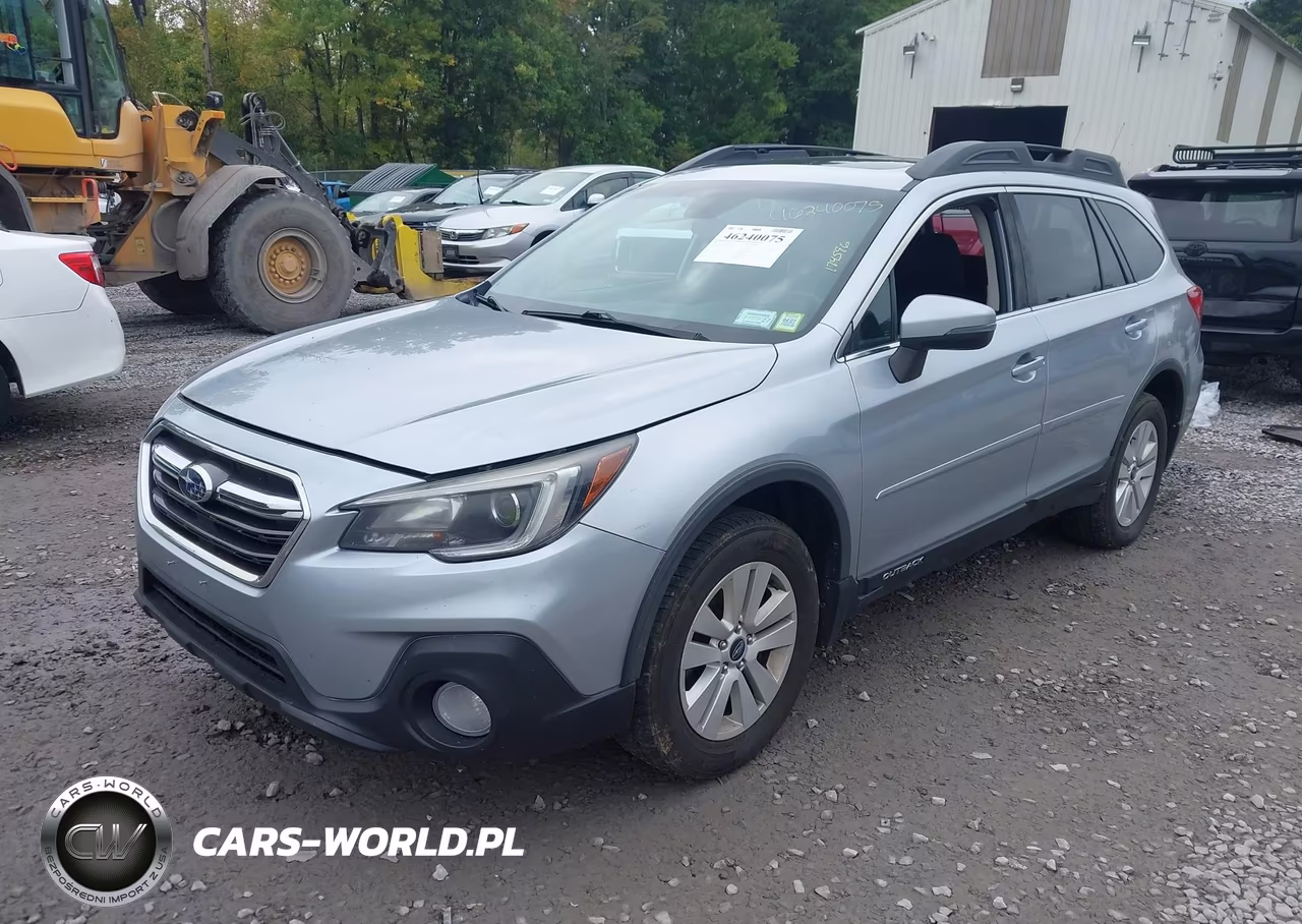 2019 Subaru Outback 2.5I Premium VIN:4S4BSAHCXK3205927 - 2