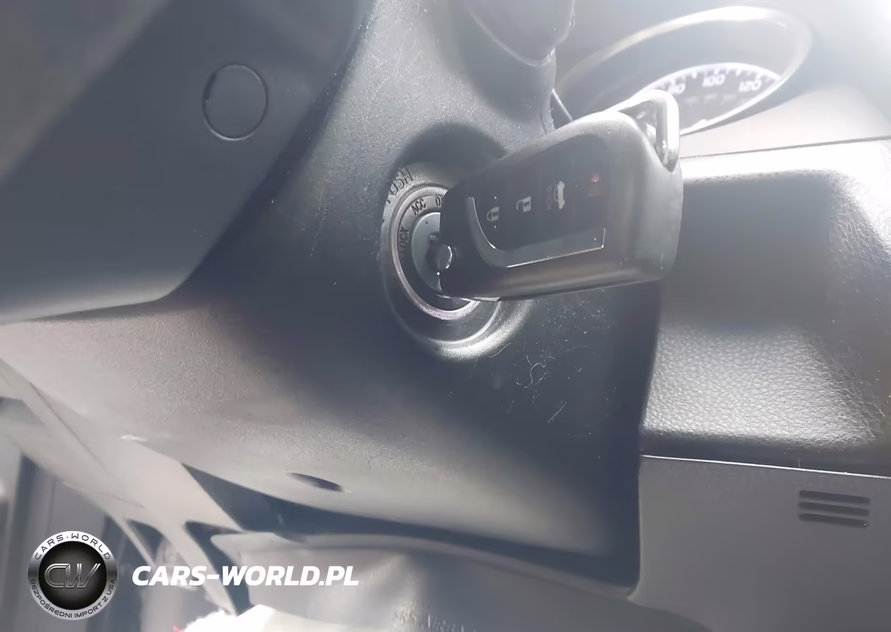 2018 Toyota Camry Le VIN:JTNB11HK0J3012694 - 11