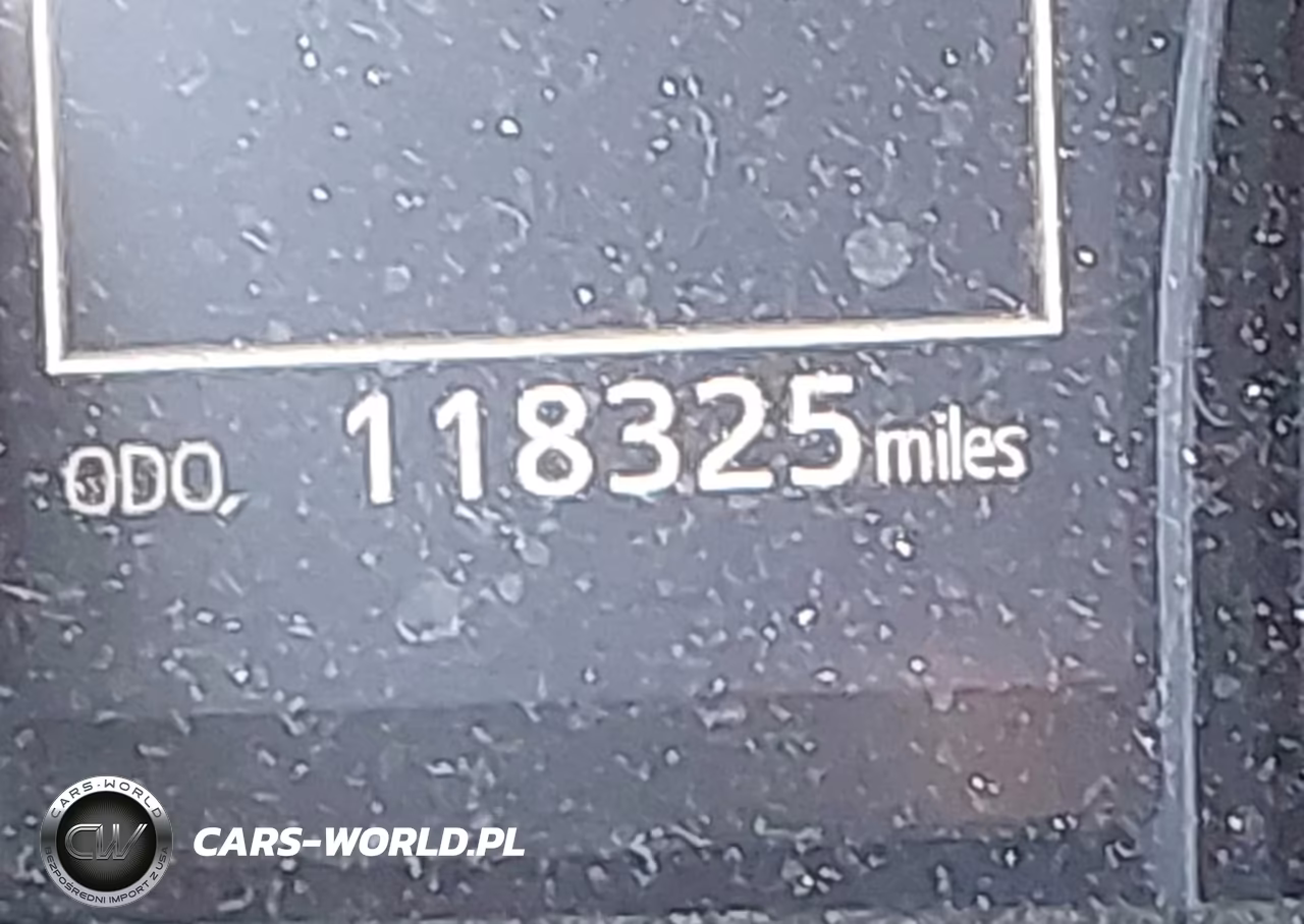 2018 Toyota Camry Le VIN:JTNB11HK0J3012694 - 15