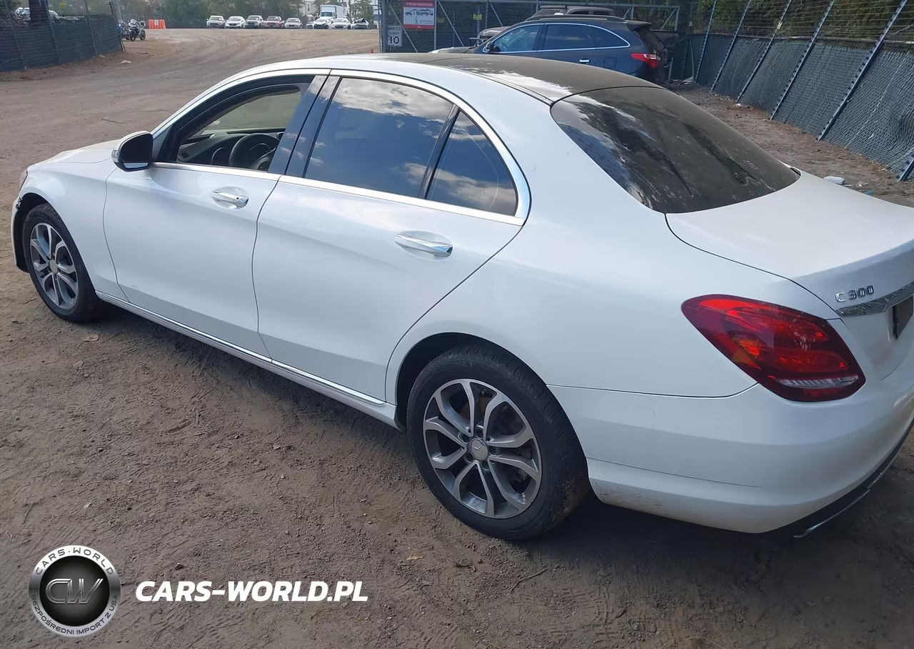 2015 Mercedes-Benz C 300 4Matic-Luxury 4Matic-Sport 4Matic VIN:55SWF4KB1FU021561 - 3