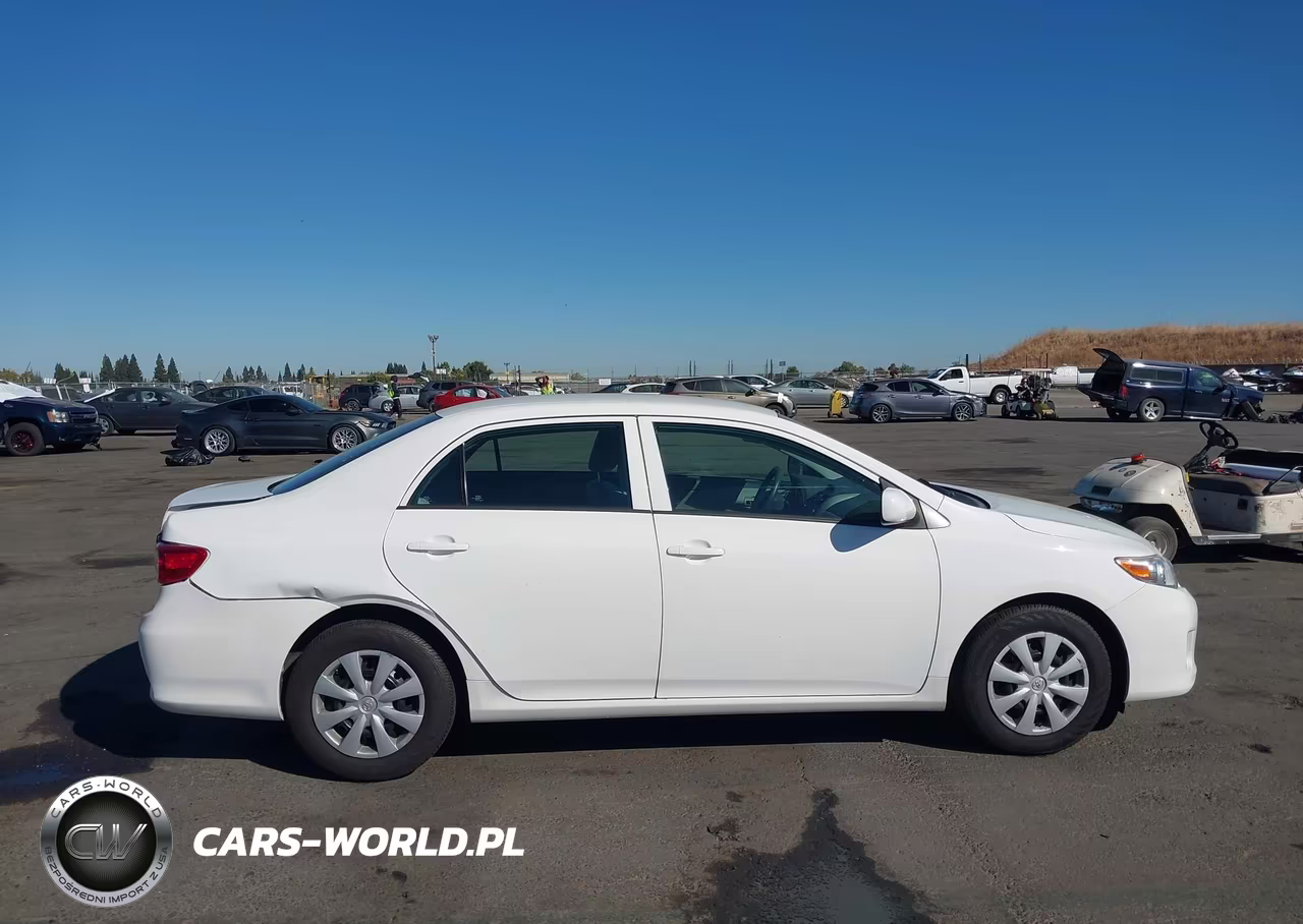 2013 Toyota Corolla L VIN:2T1BU4EE8DC994028 - 13