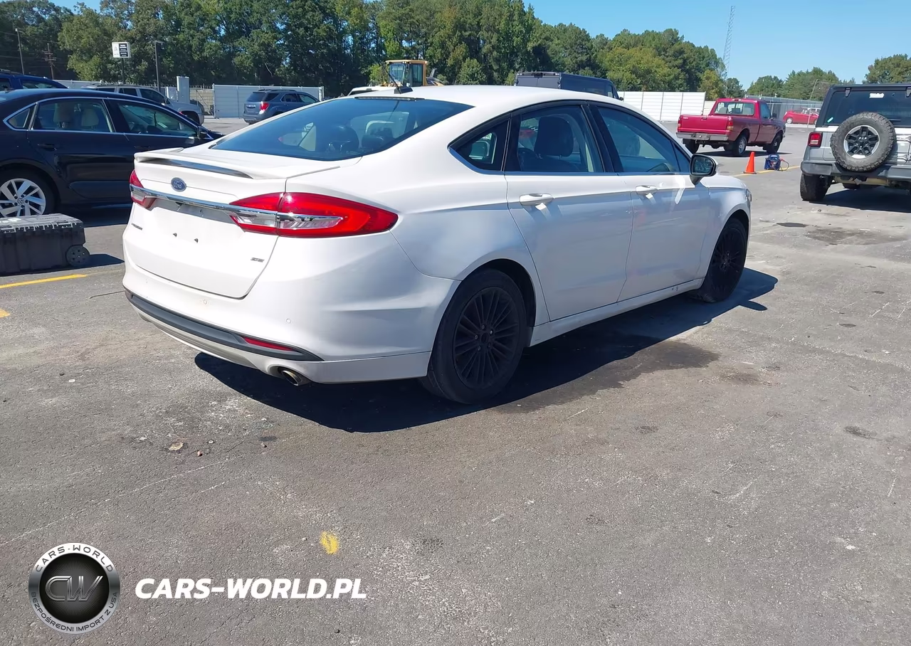 2017 Ford Fusion Se VIN:3FA6P0H79HR227373 - 4