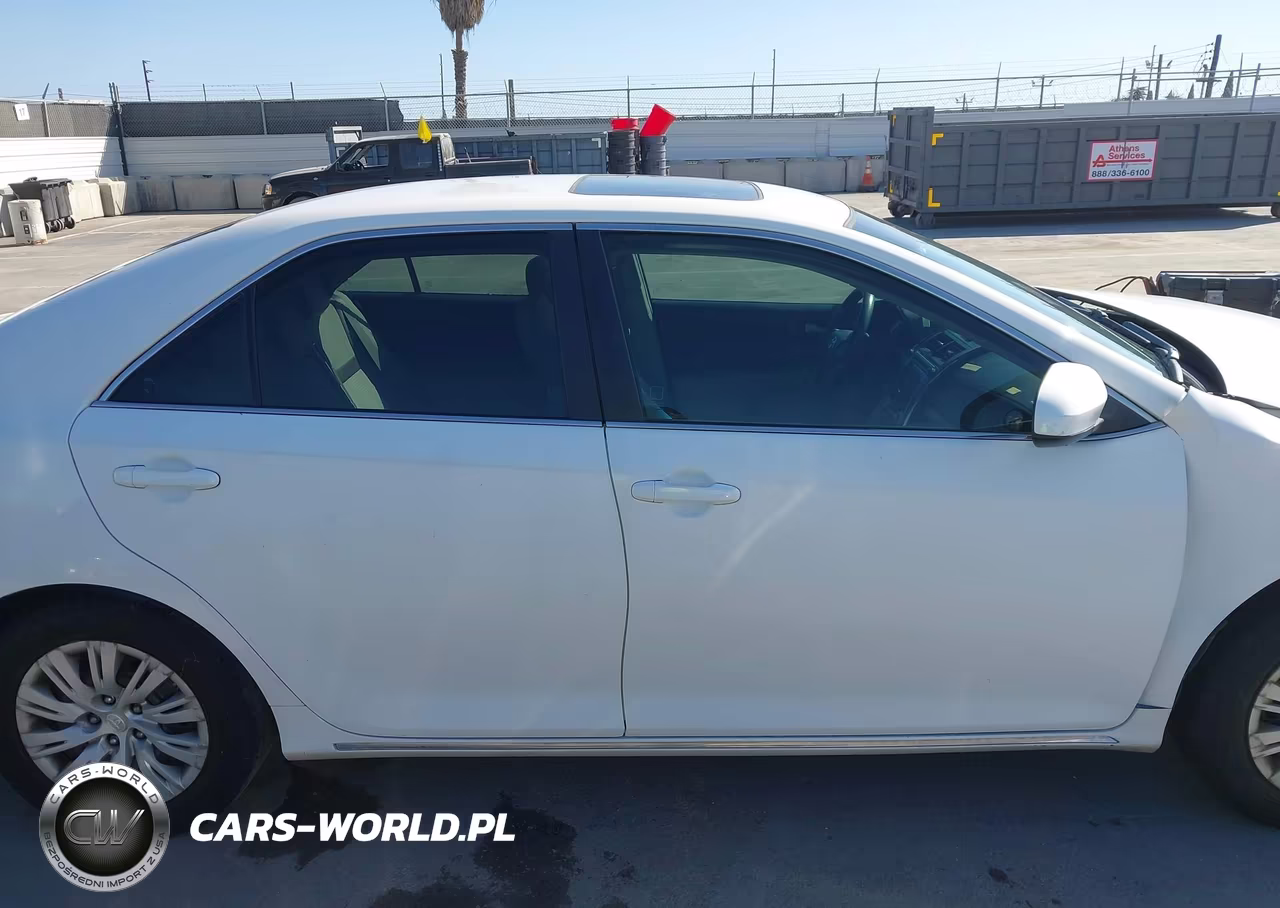 2014 Toyota Camry Le VIN:4T1BF1FK9EU735352 - 12