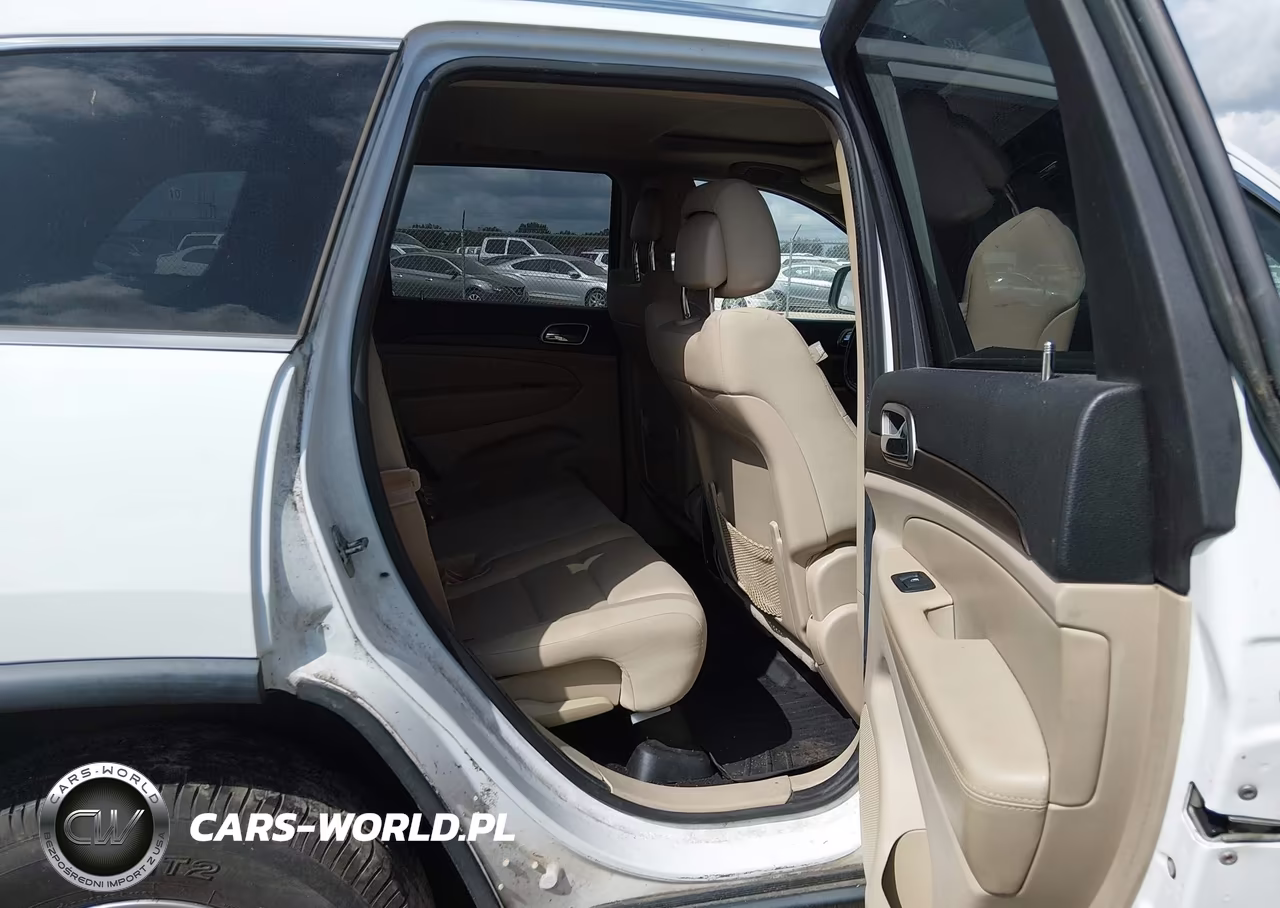 2014 Jeep Grand Cherokee Laredo VIN:1C4RJEAG4EC243281 - 8