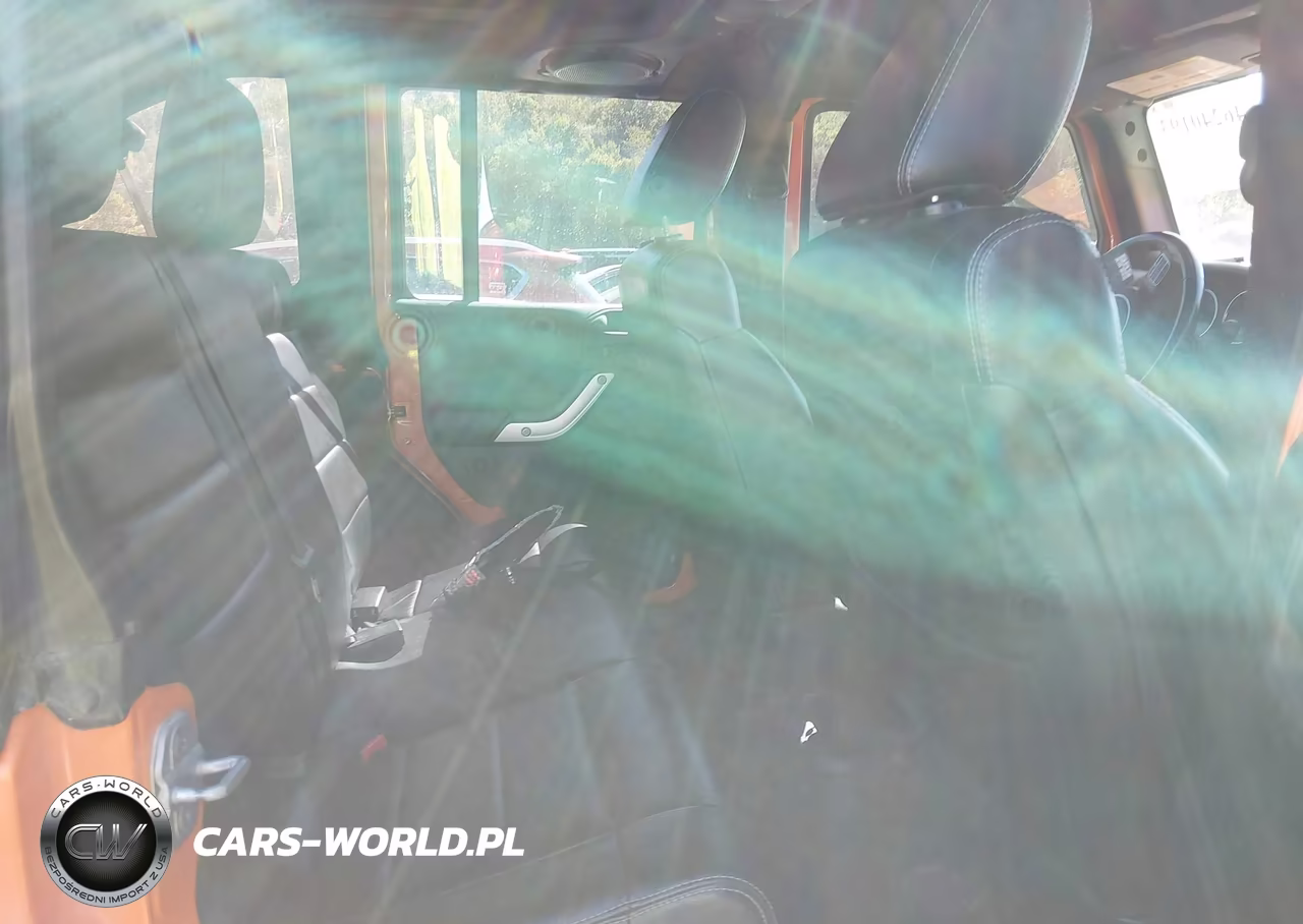 2012 Jeep Wrangler Unlimited Sahara VIN:1C4HJWEG7CL213605 - 8