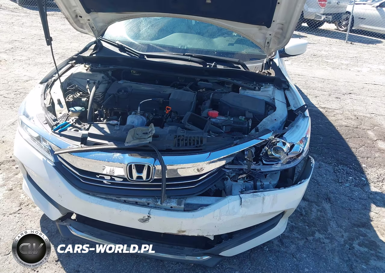 2017 Honda Accord Sport VIN:1HGCR2F58HA121674 - 10