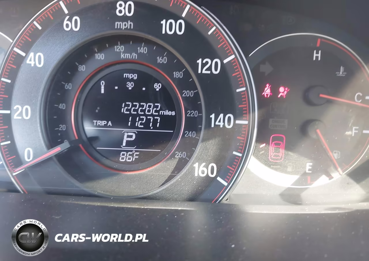 2017 Honda Accord Sport VIN:1HGCR2F58HA121674 - 15