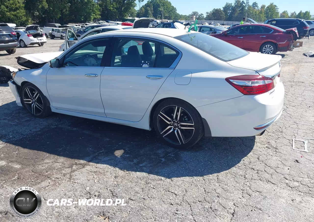 2017 Honda Accord Sport VIN:1HGCR2F58HA121674 - 3