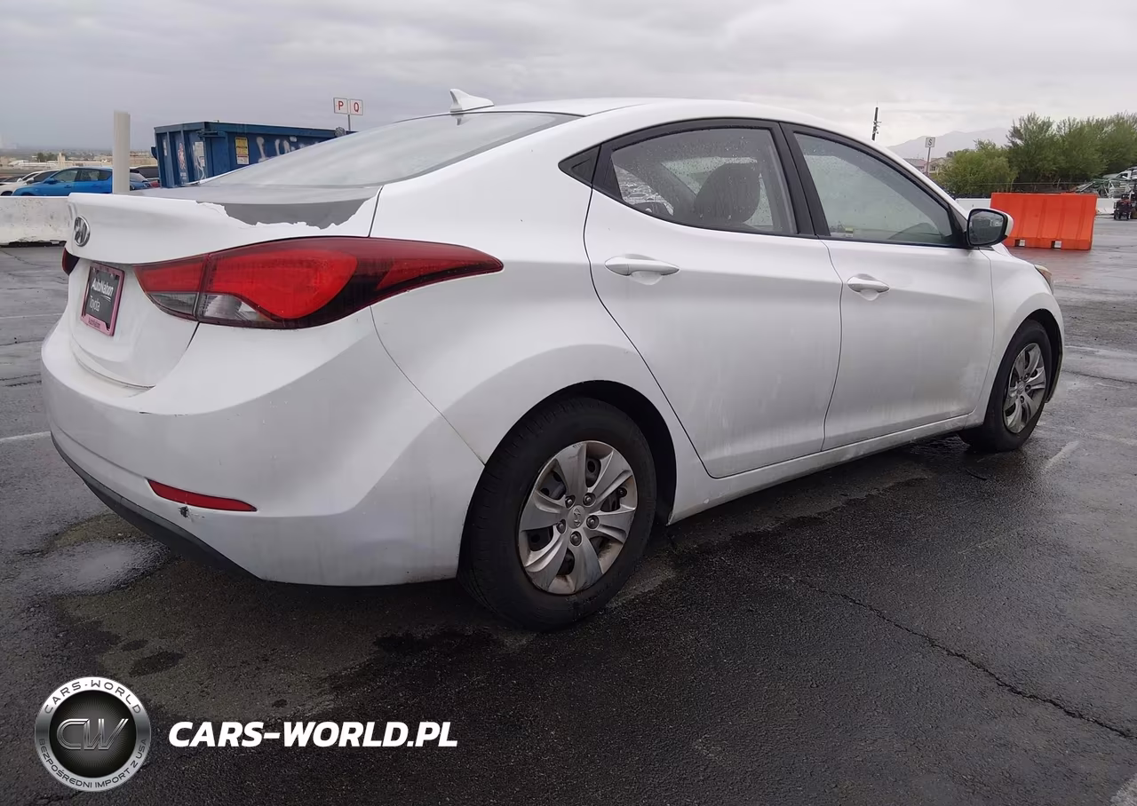 2016 Hyundai Elantra Se VIN:5NPDH4AE9GH734502 - 4