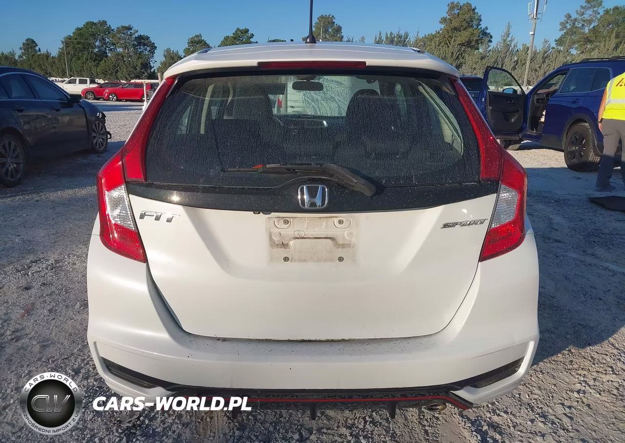 2018 Honda Fit Sport VIN:3HGGK5H63JM706460 - 17