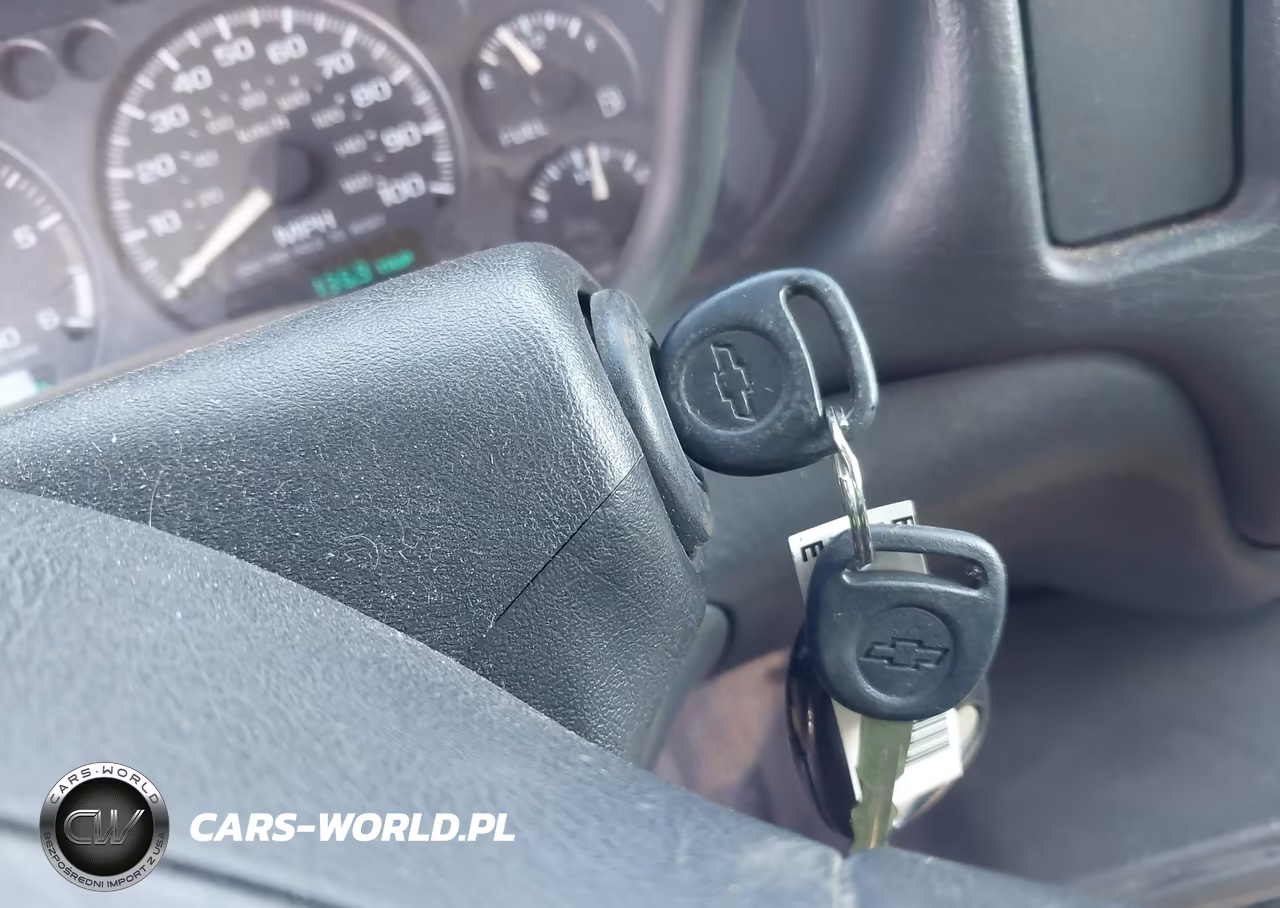2002 Chevrolet S-10 Ls VIN:1GCDT13W82K136849 - 11