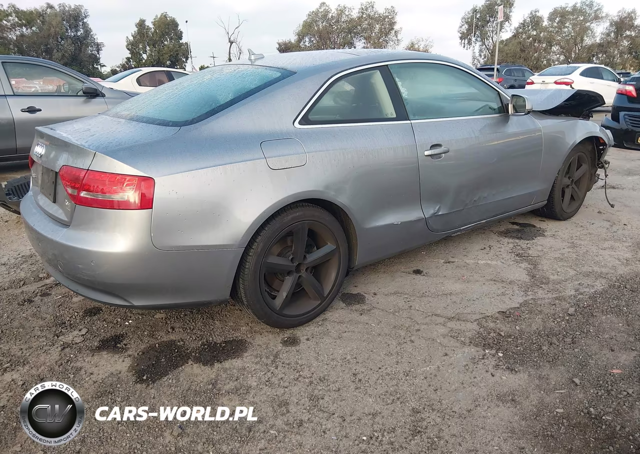 2010 Audi A5 2.0T Premium VIN:WAULFAFR8AA045770 - 4