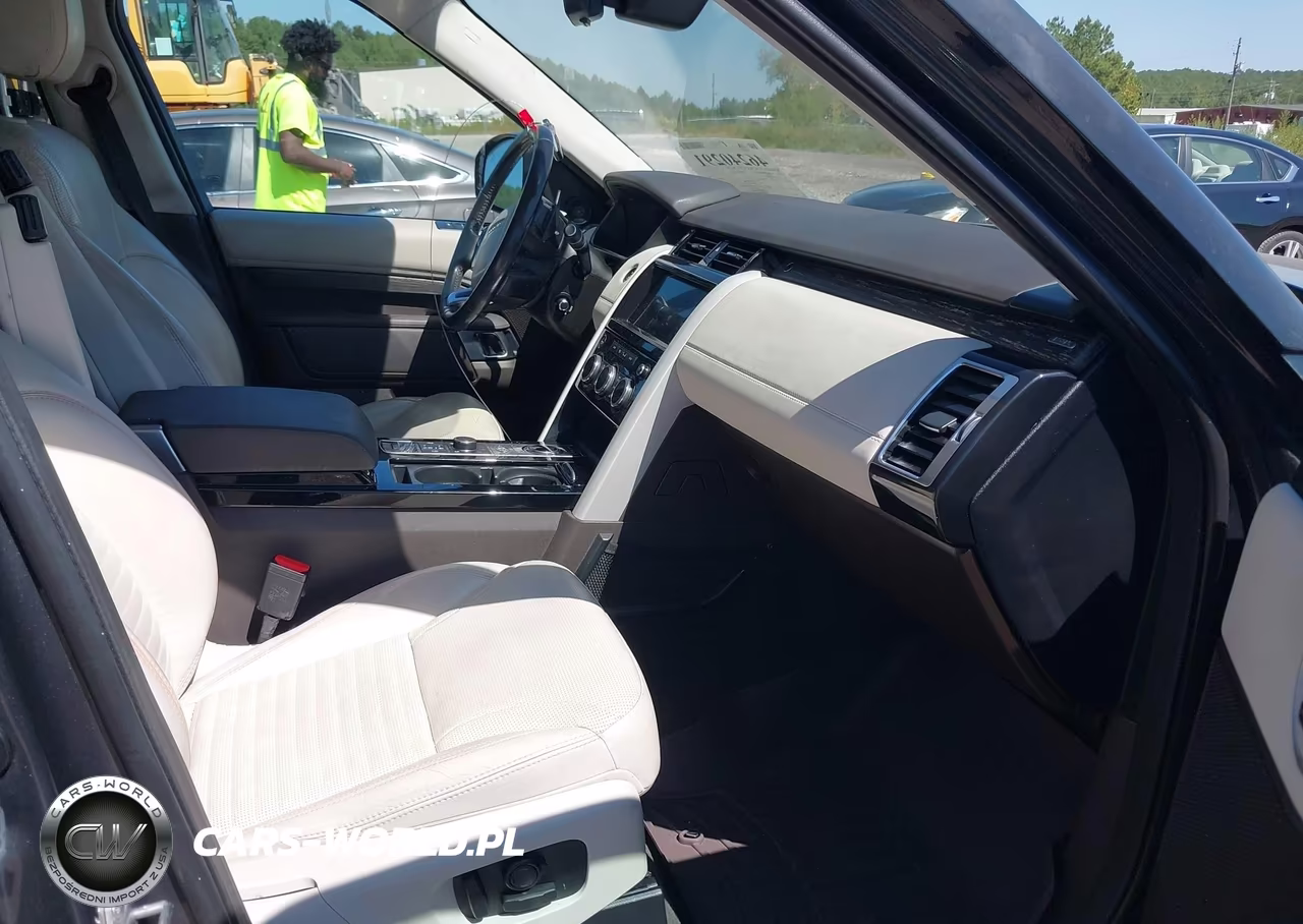 2019 Land Rover Discovery Hse VIN:SALRR2RV3KA087325 - 5