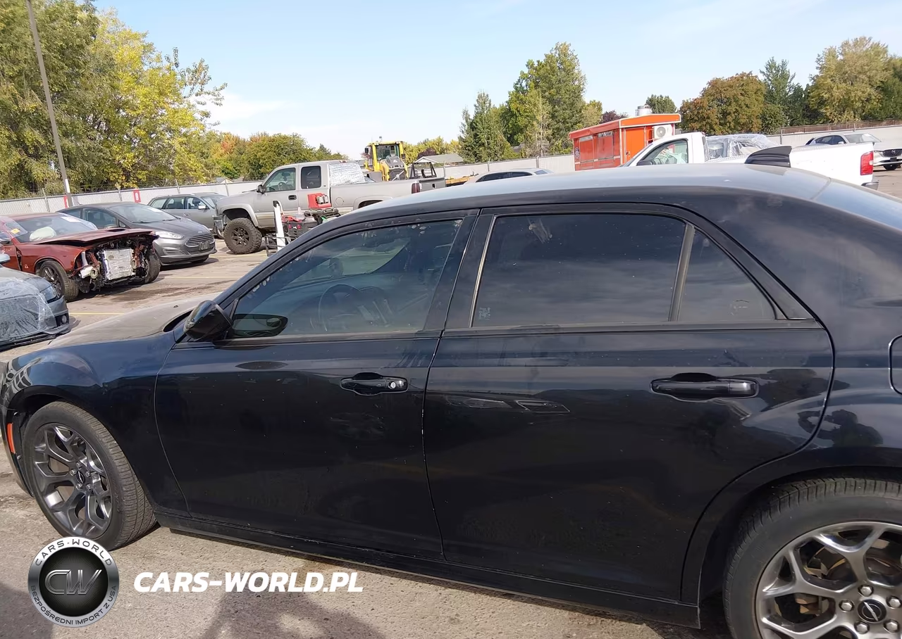 2017 Chrysler 300 300S VIN:2C3CCABG6HH593878 - 13