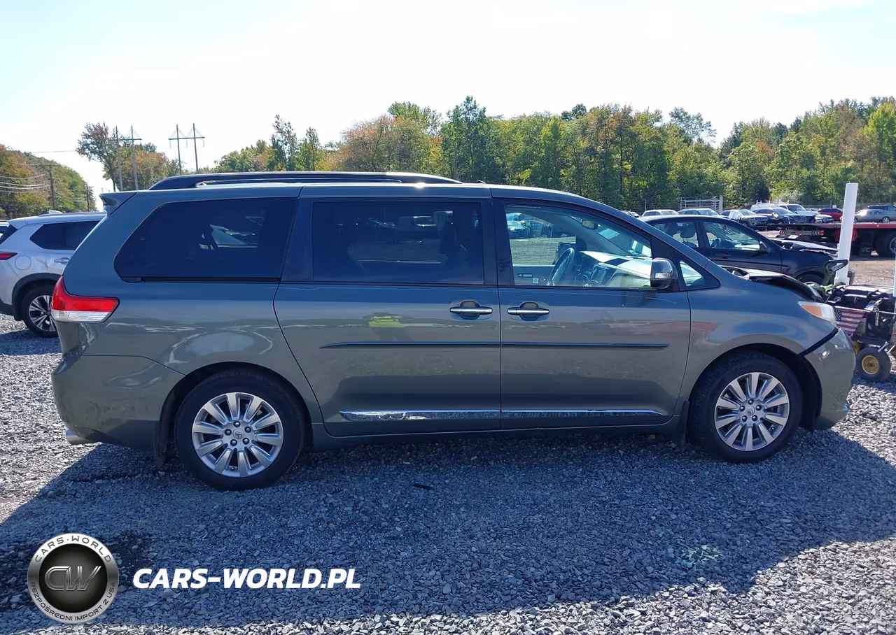 2014 Toyota Sienna Limited 7 Passenger VIN:5TDDK3DC0ES075495 - 13