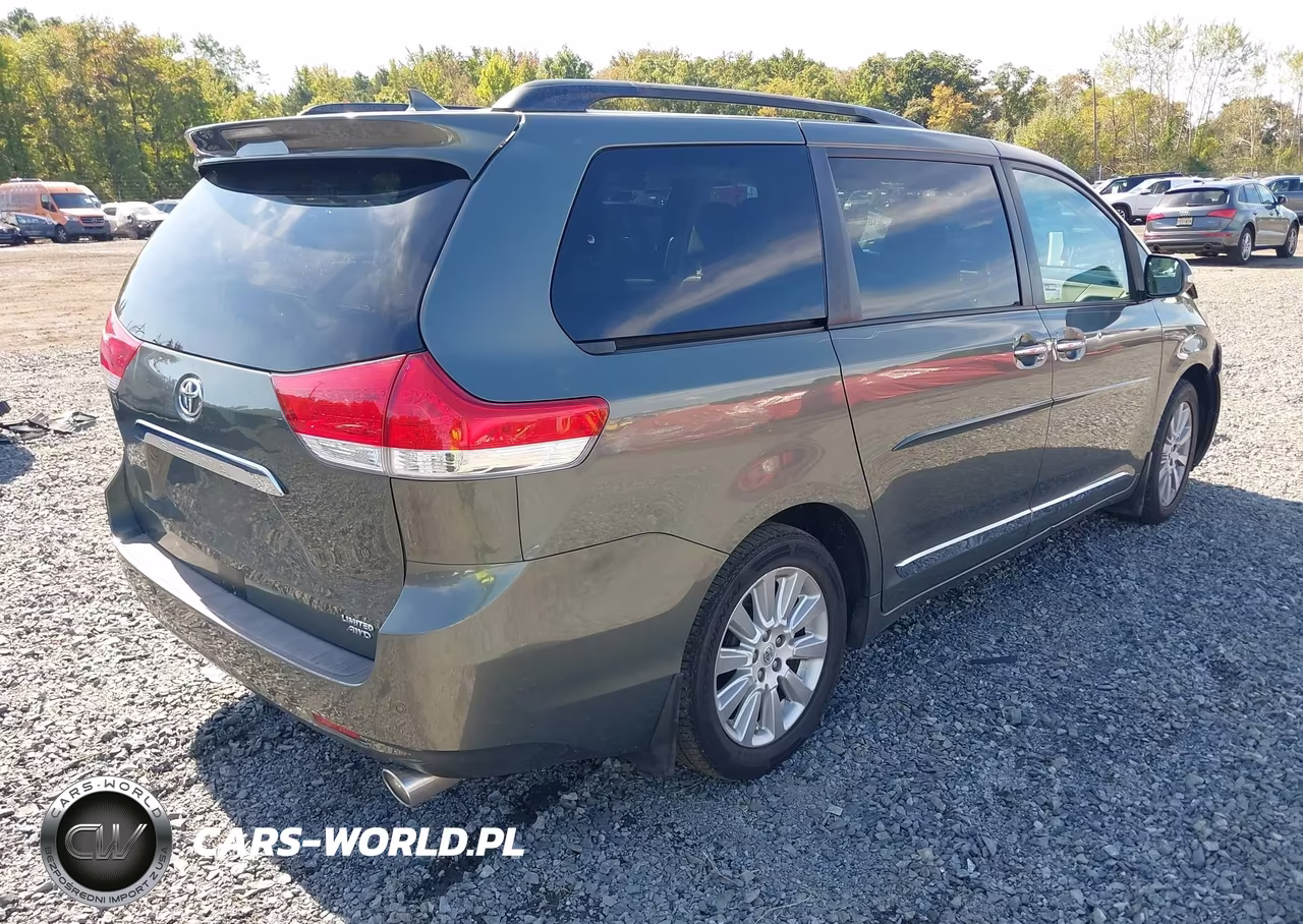 2014 Toyota Sienna Limited 7 Passenger VIN:5TDDK3DC0ES075495 - 4