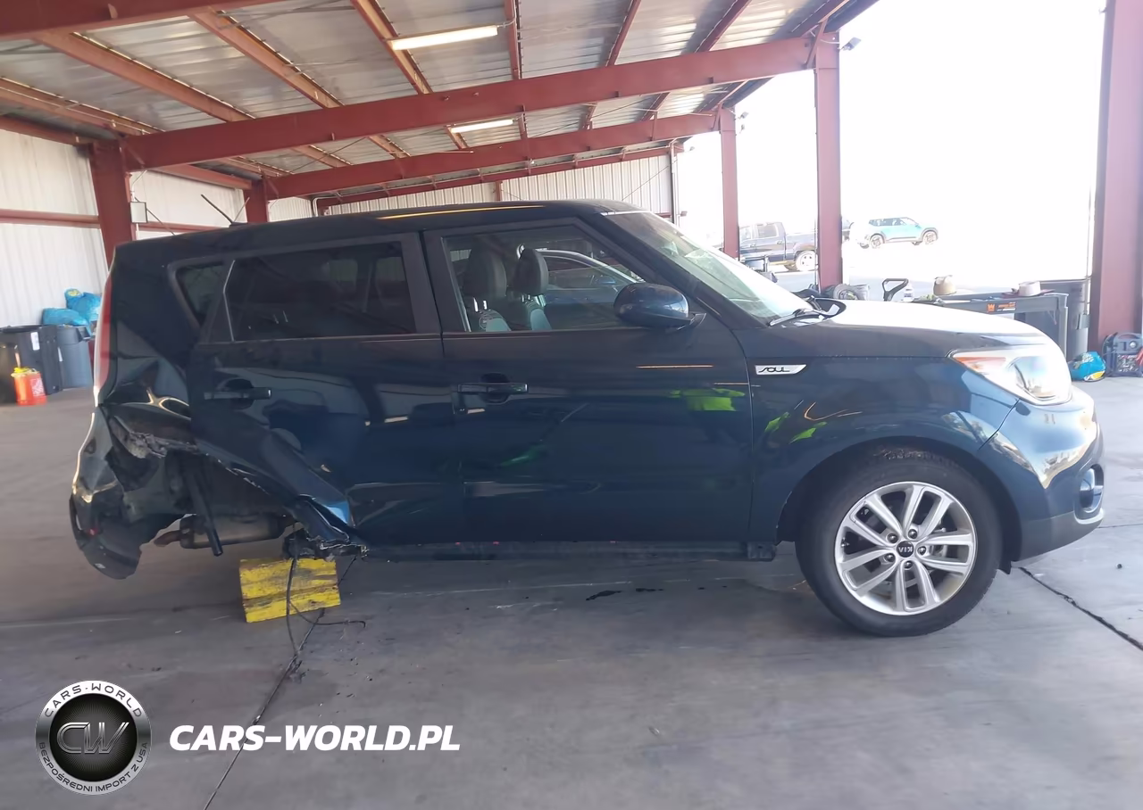 2019 Kia Soul + VIN:KNDJP3A51K7631748 - 13