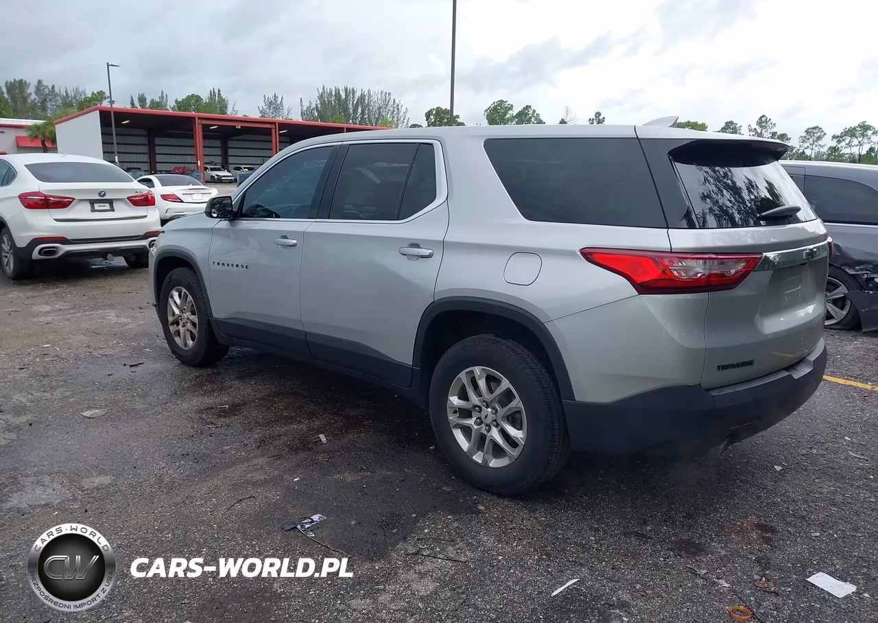 2020 Chevrolet Traverse Fwd Ls VIN:1GNERFKW5LJ237489 - 3
