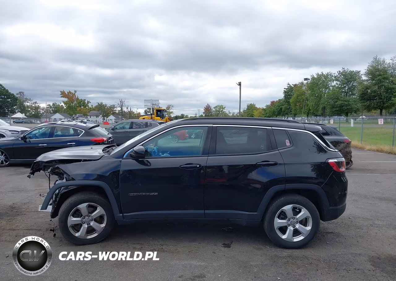 2019 Jeep Compass Latitude 4X4 VIN:3C4NJDBBXKT835943 - 14
