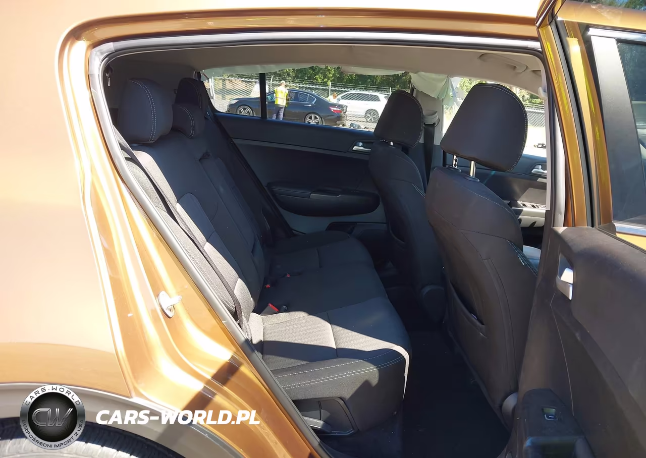 2020 Kia Sportage Lx VIN:KNDPM3AC6L7827462 - 8