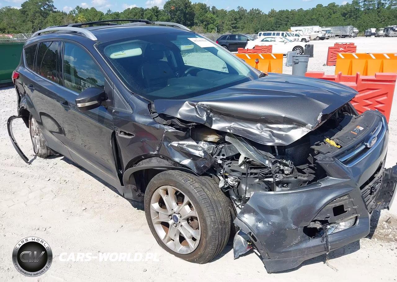2015 Ford Escape Titanium – zdjęcie 1 z 16