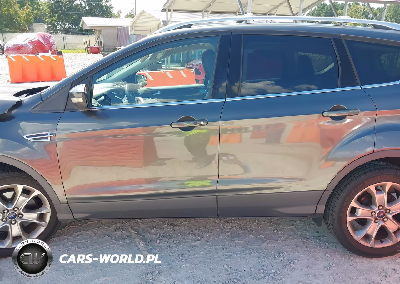 2015 Ford Escape Titanium VIN:1FMCU9J91FUA74592 - 14
