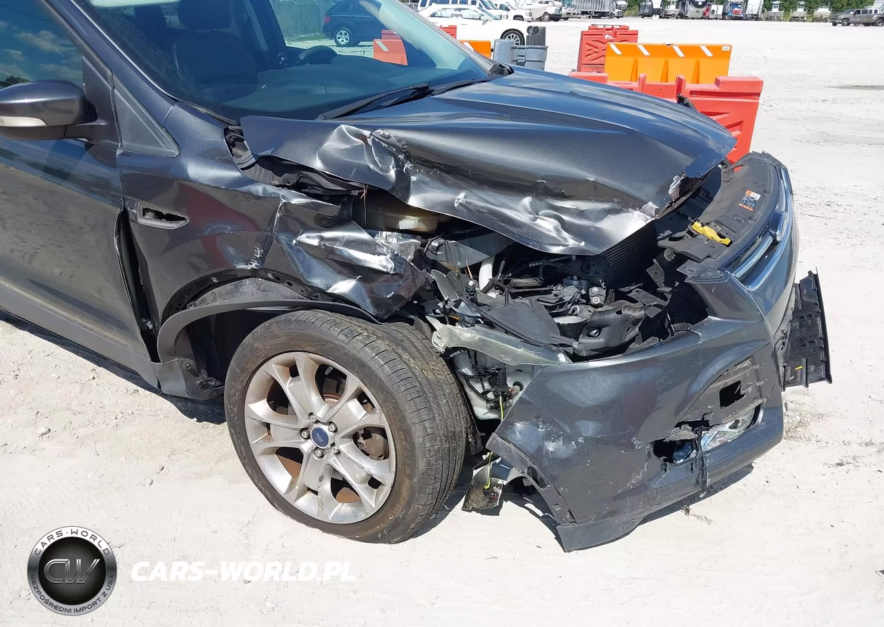 2015 Ford Escape Titanium VIN:1FMCU9J91FUA74592 - 6