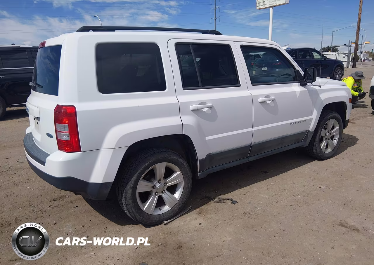 2011 Jeep Patriot Sport VIN:1J4NF1GB4BD149731 - 4