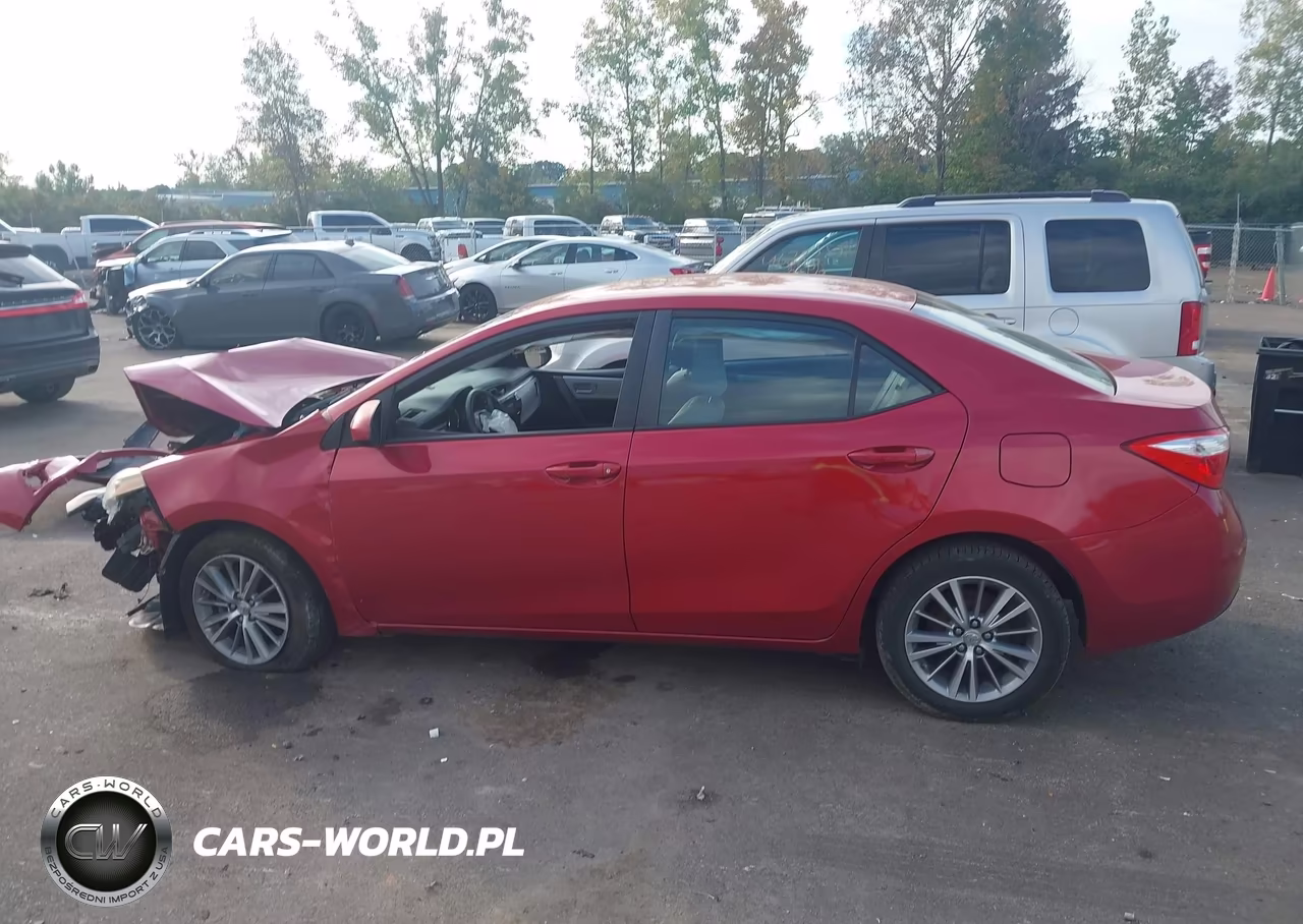 2015 Toyota Corolla Le Plus VIN:5YFBURHEXFP203624 - 15