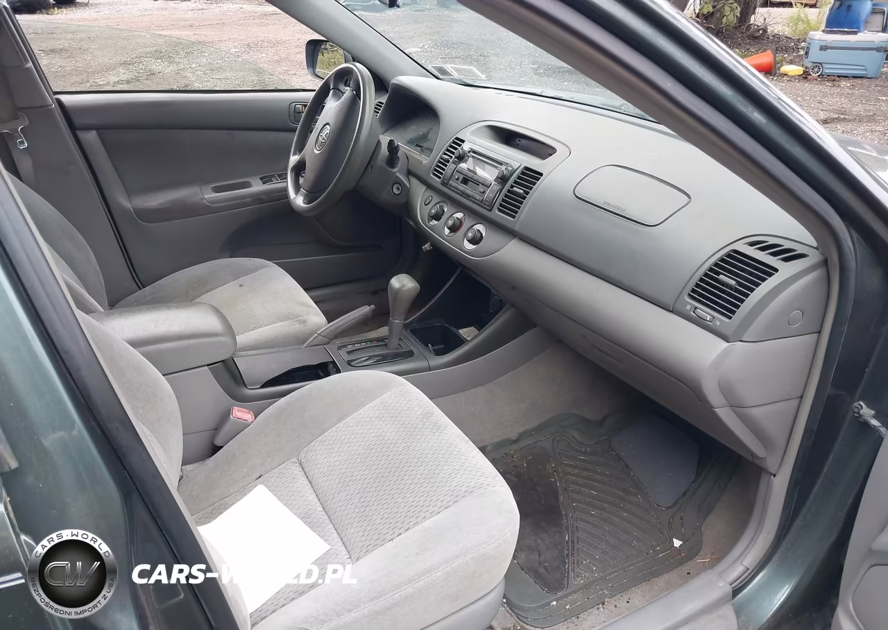 2004 Toyota Camry Le VIN:4T1BE30K04U311077 - 5