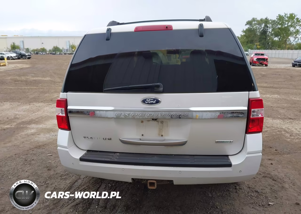 2015 Ford Expedition Platinum VIN:1FMJU1MTXFEF42703 - 16