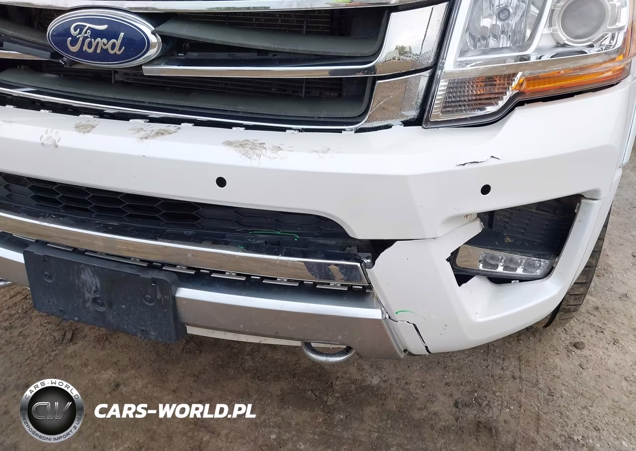 2015 Ford Expedition Platinum VIN:1FMJU1MTXFEF42703 - 6