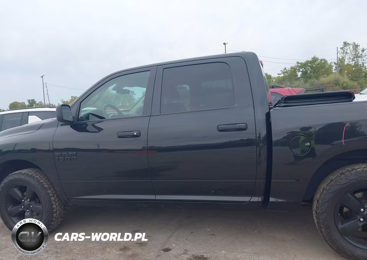 2018 Ram 1500 Express 4X4 5'7 Box VIN:1C6RR7KG8JS224646 - 14