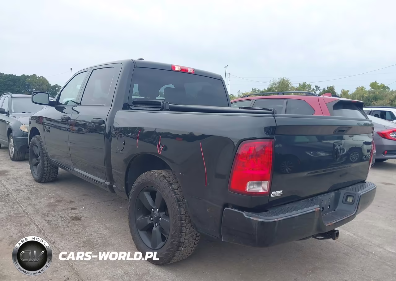 2018 Ram 1500 Express 4X4 5'7 Box VIN:1C6RR7KG8JS224646 - 3