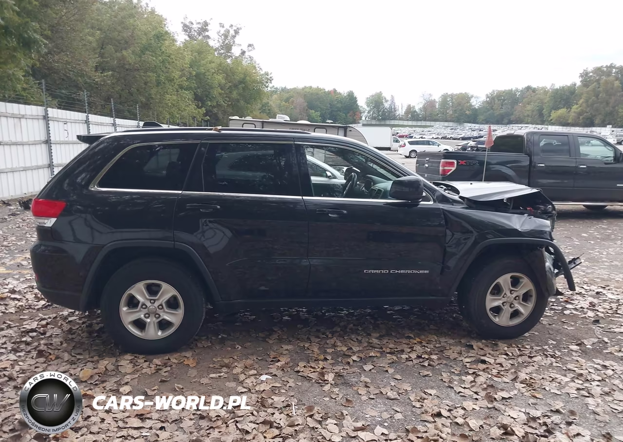 2014 Jeep Grand Cherokee Laredo VIN:1C4RJFAG4EC244498 - 13