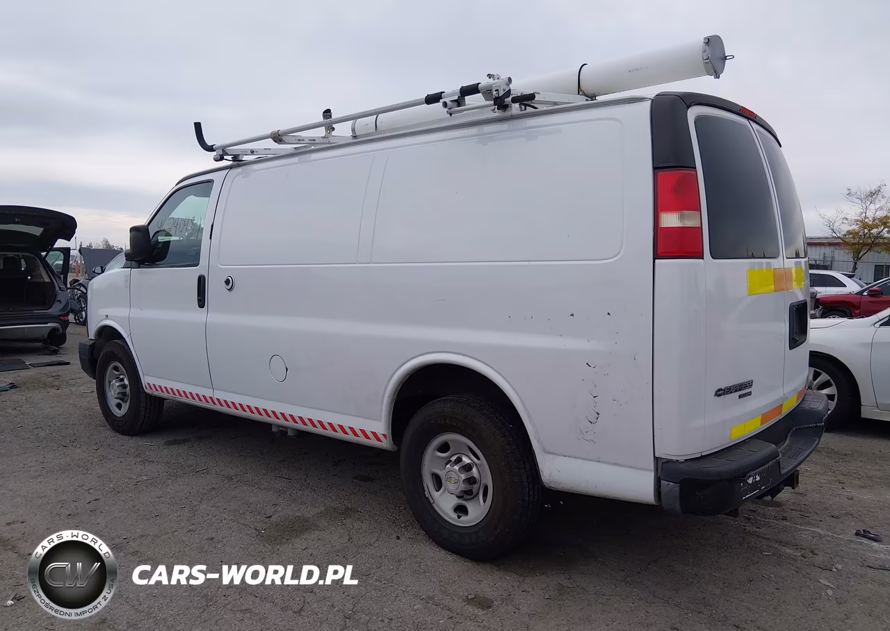 2013 Chevrolet Express G2500 VIN:1GCWGFCA2D1903831 - 3