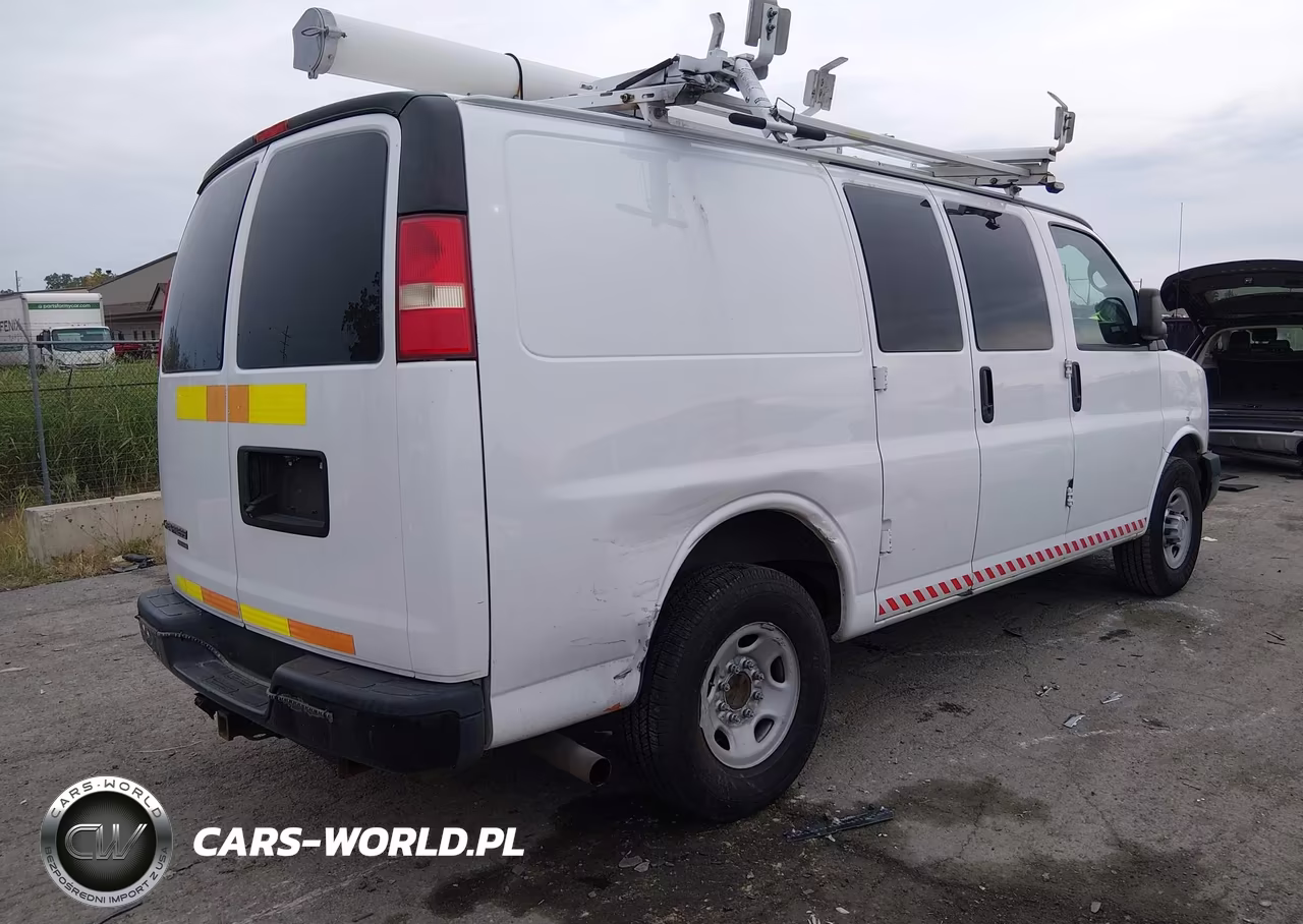 2013 Chevrolet Express G2500 VIN:1GCWGFCA2D1903831 - 4