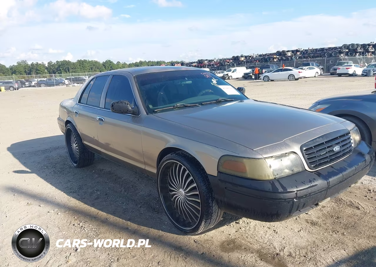 2004 Ford Crown Victoria Police