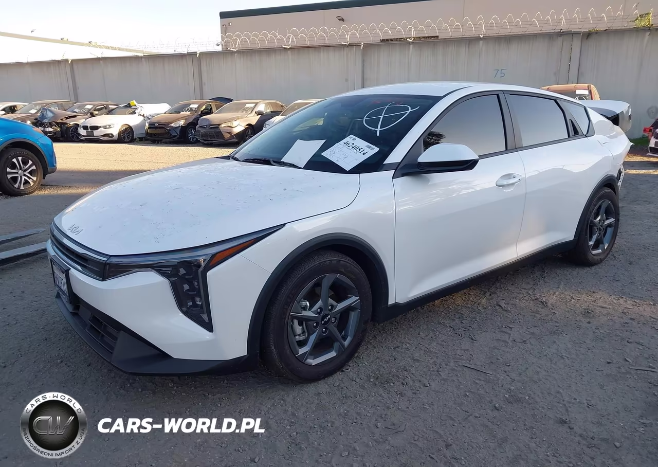2025 Kia K4 Lxs VIN:3KPFT4DE3SE241821 - 2