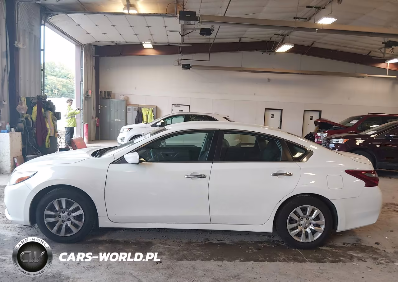 2018 Nissan Altima 2.5 S VIN:1N4AL3AP8JC199829 - 13