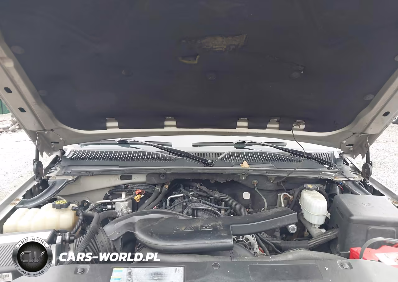 2004 Chevrolet Tahoe Ls VIN:1GNEK13V24J189366 - 10