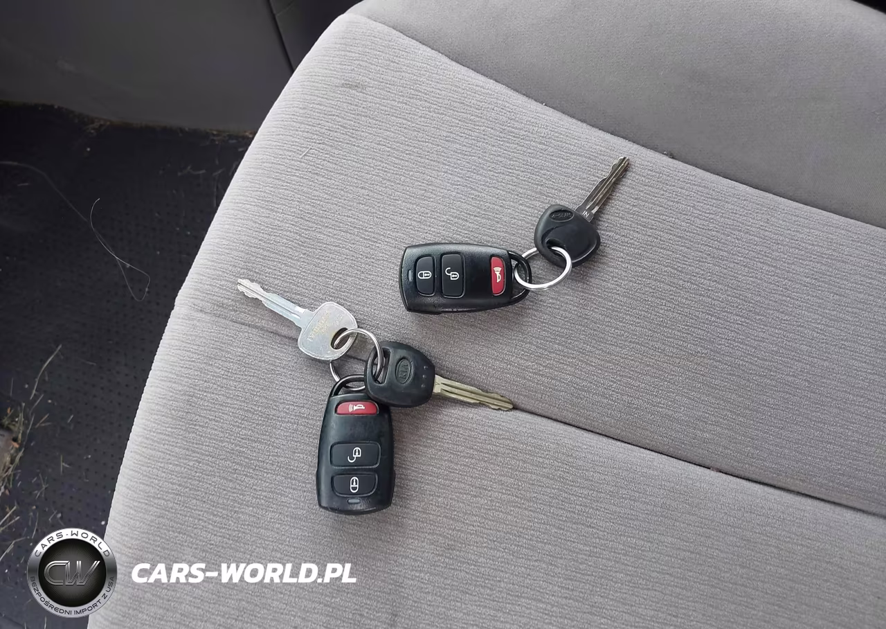 2011 Kia Sedona Lx VIN:KNDMG4C71B6366885 - 11