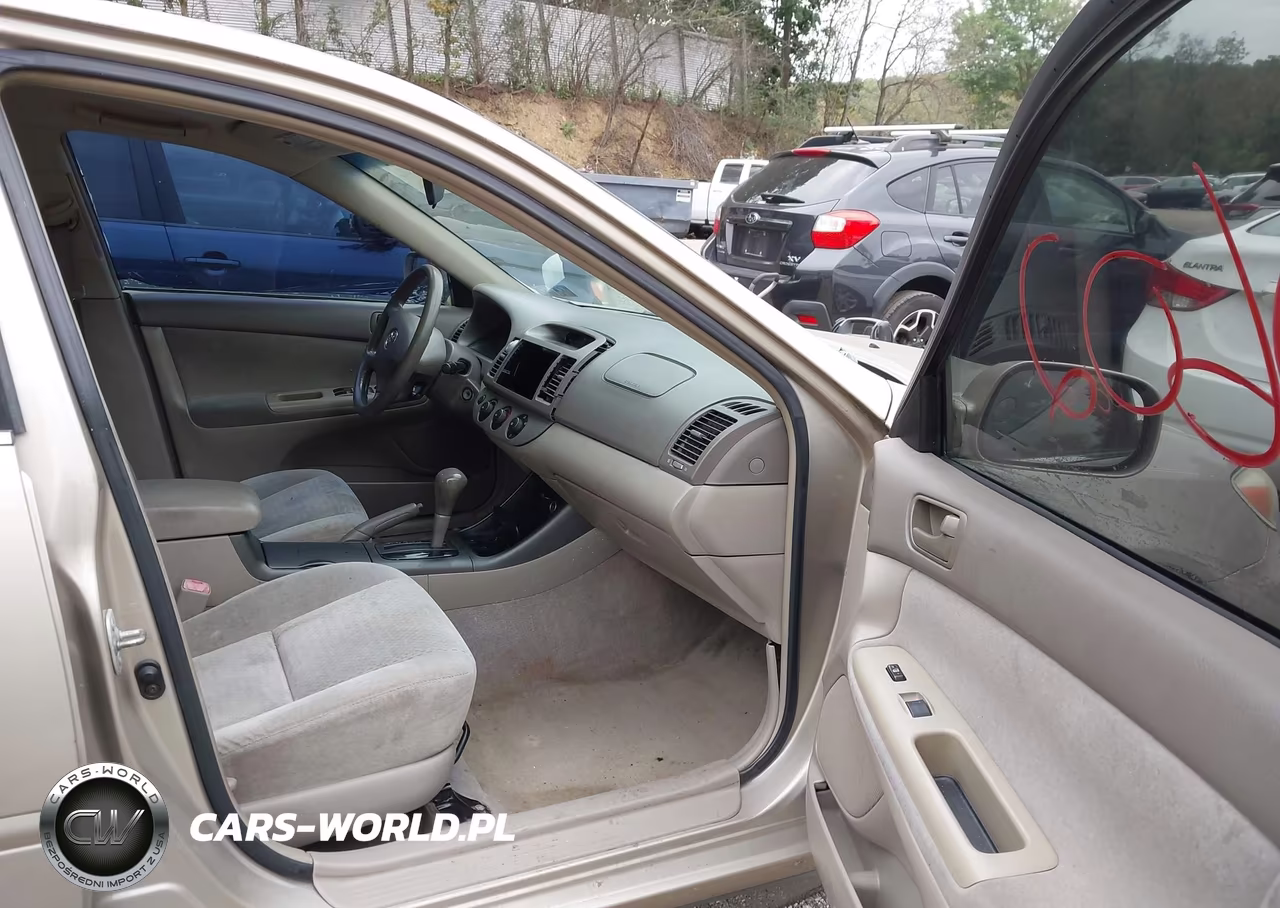2004 Toyota Camry Le VIN:4T1BE32K04U339782 - 5