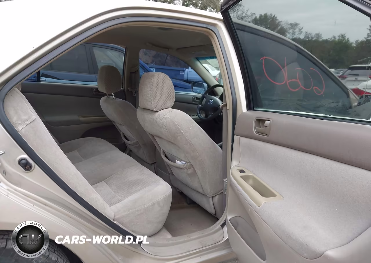 2004 Toyota Camry Le VIN:4T1BE32K04U339782 - 8