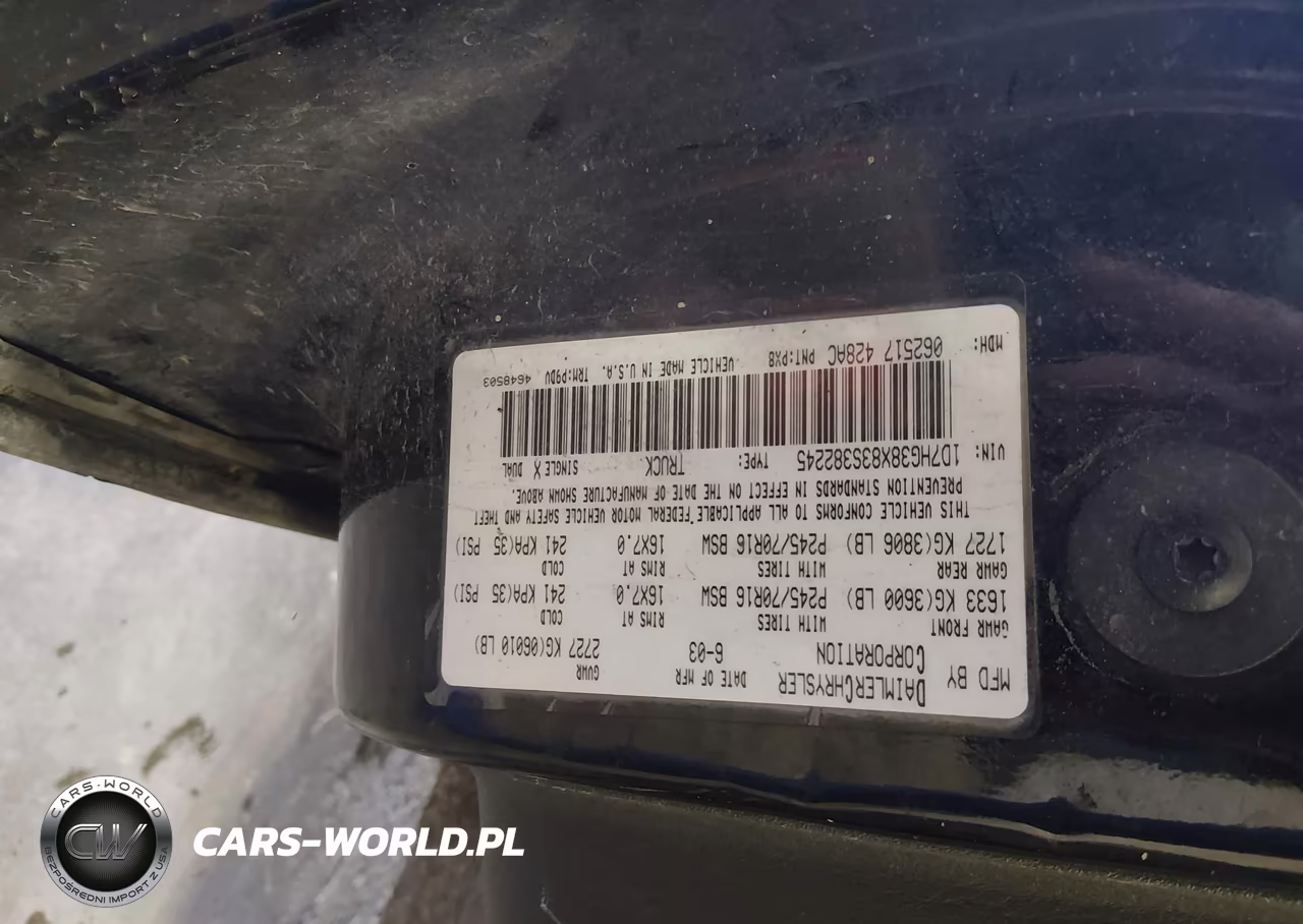 2003 Dodge Dakota Sport-Sxt VIN:1D7HG38X83S382245 - 9