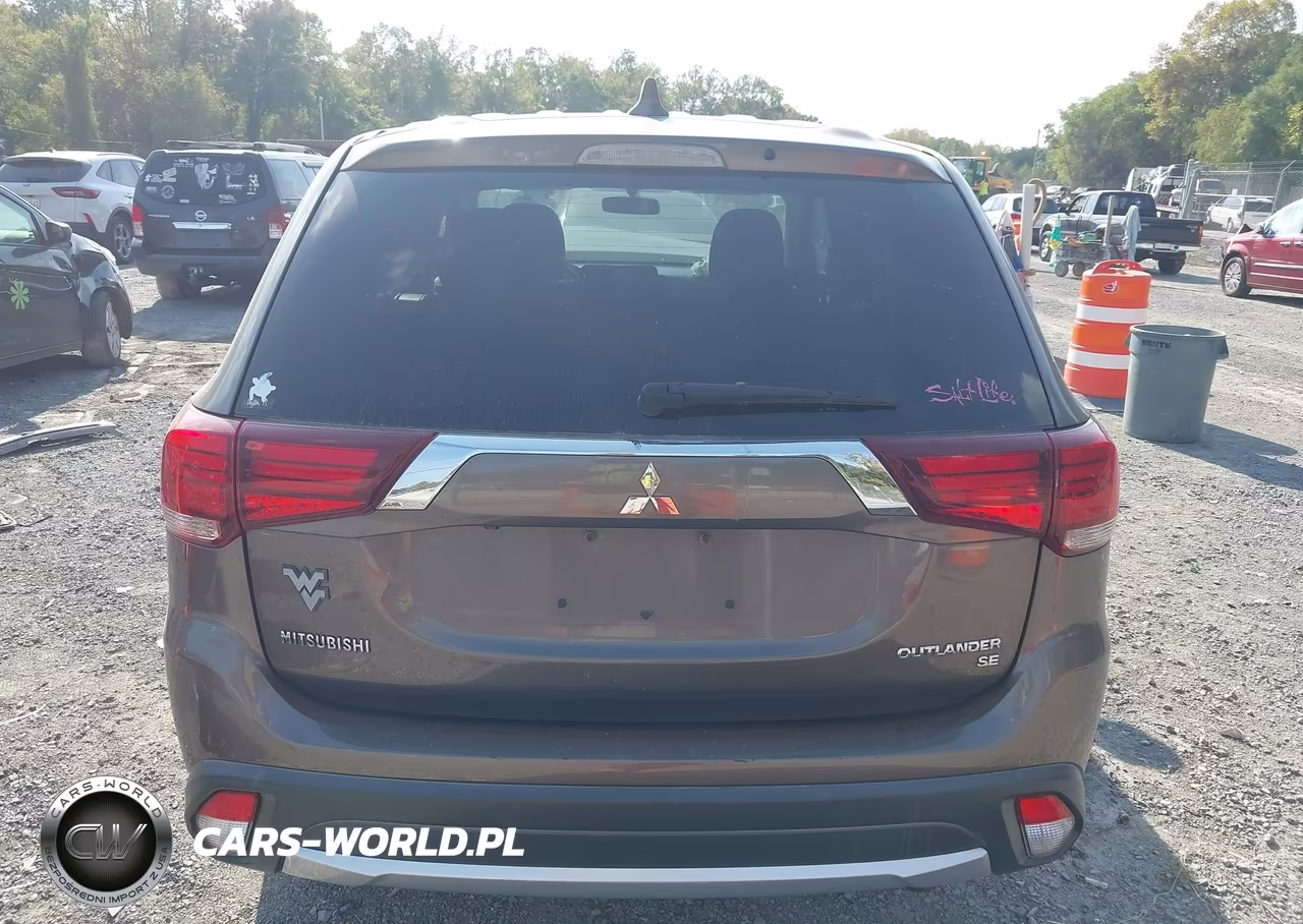 2017 Mitsubishi Outlander VIN:JA4AD3A3XHZ049632 - 16