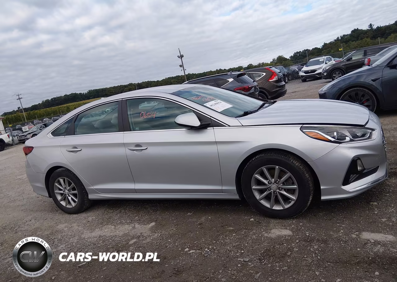 2018 Hyundai Sonata Se VIN:5NPE24AF0JH656617 - 13