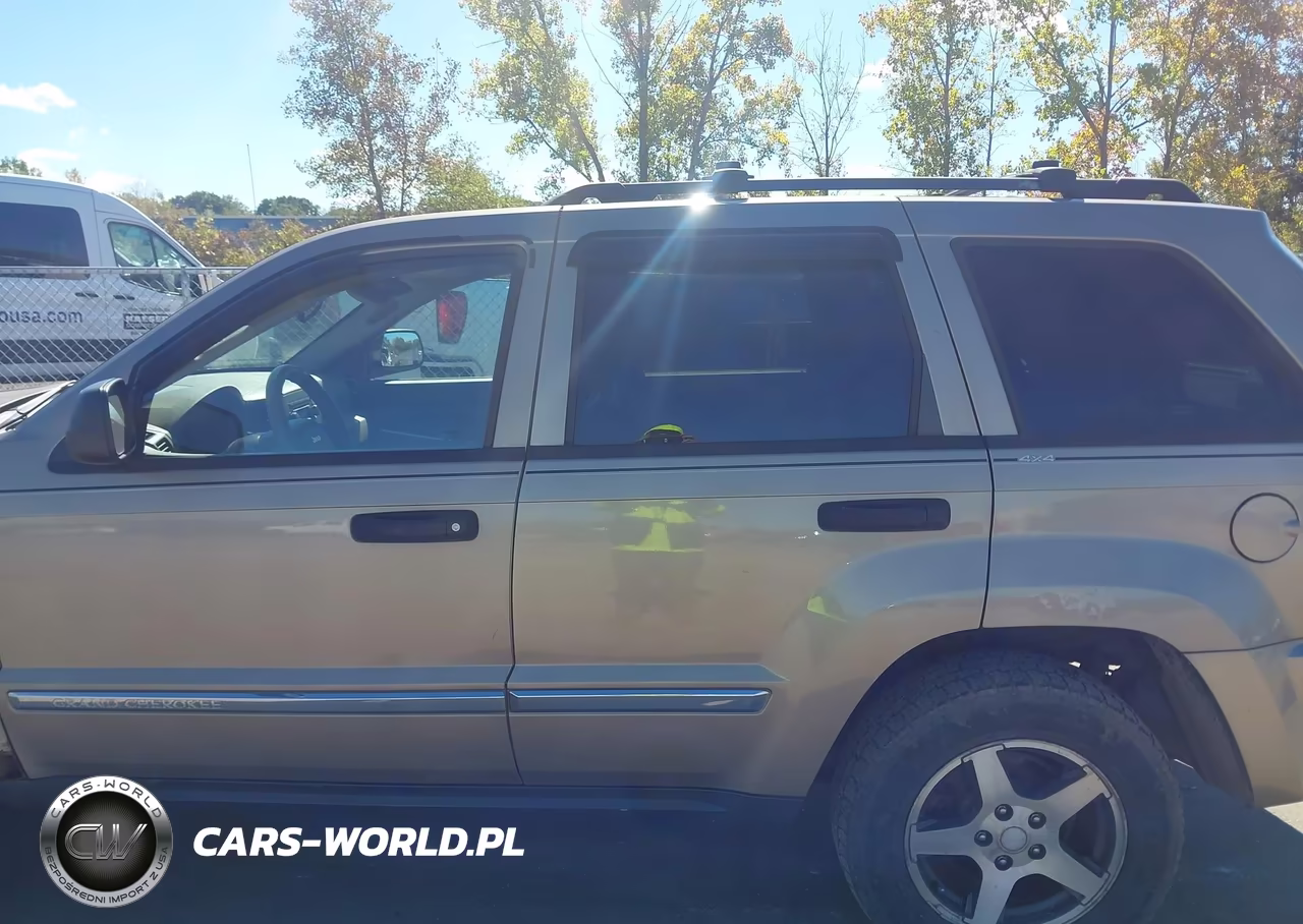 2005 Jeep Grand Cherokee Laredo VIN:1J8GR48K55C661426 - 15