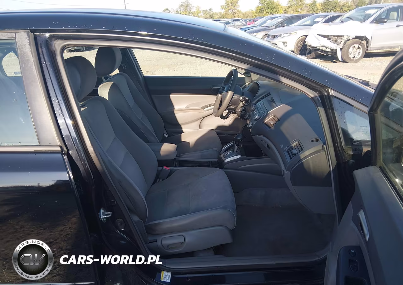 2008 Honda Civic Lx VIN:2HGFA16558H301873 - 5